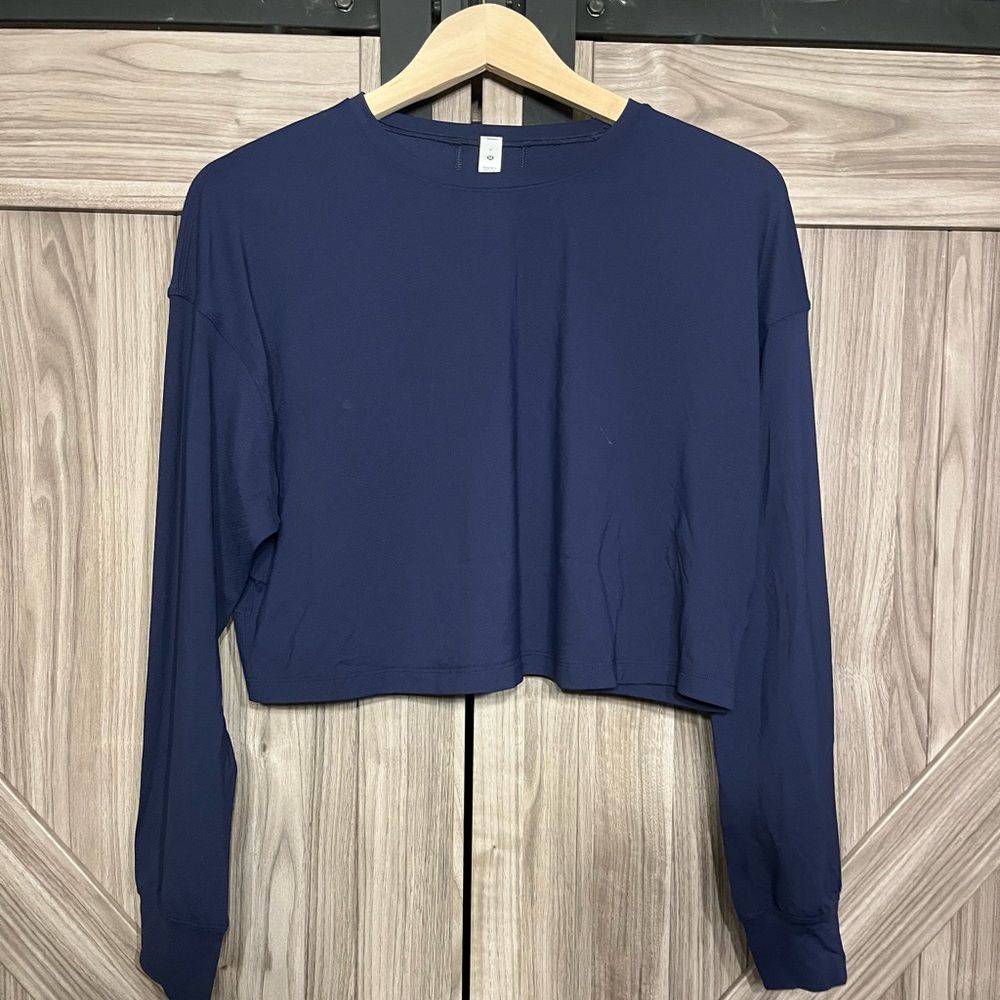 Lululemon Hold Tight Straight-Hem Cropped Long sleeve shirt